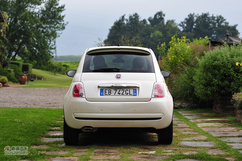 菲亚特500整体外观