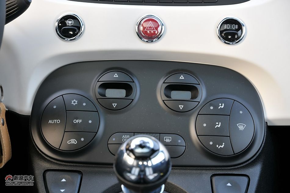 菲亚特500 GUCCI版-内饰配置