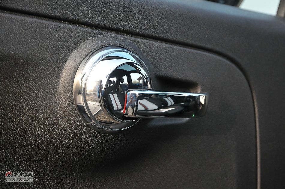 菲亚特500 GUCCI版-内饰配置