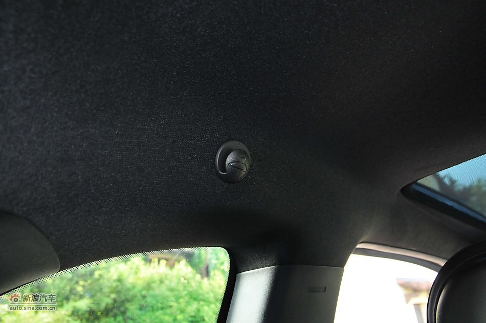 菲亚特500 GUCCI版-座椅空间