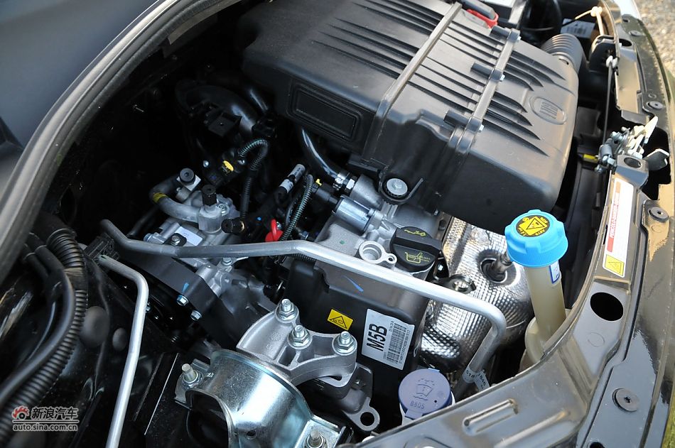 菲亚特500 GUCCI版-发动机