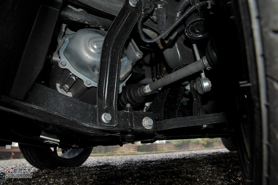 菲亚特500 GUCCI版-悬挂