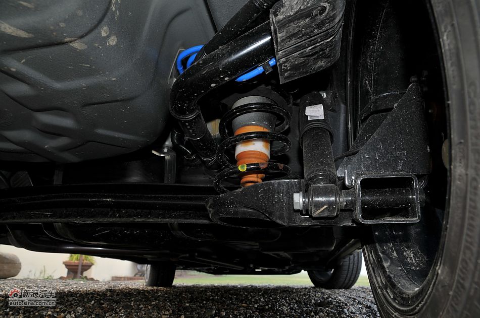 菲亚特500 GUCCI版-悬挂