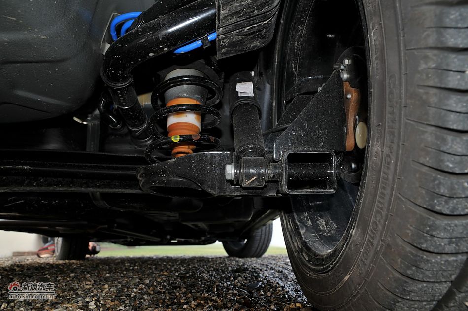 菲亚特500 GUCCI版-悬挂