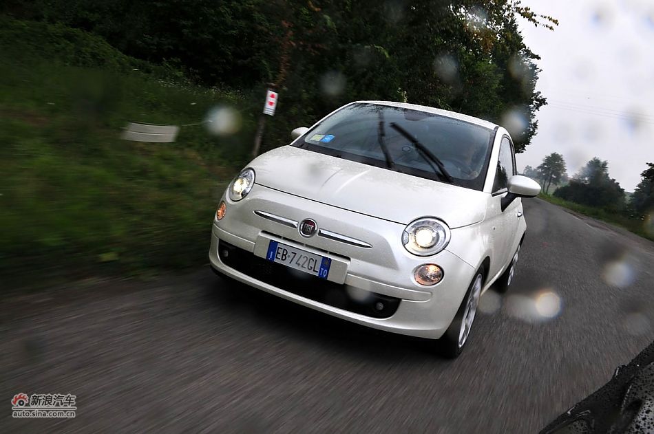 菲亚特500试车动态