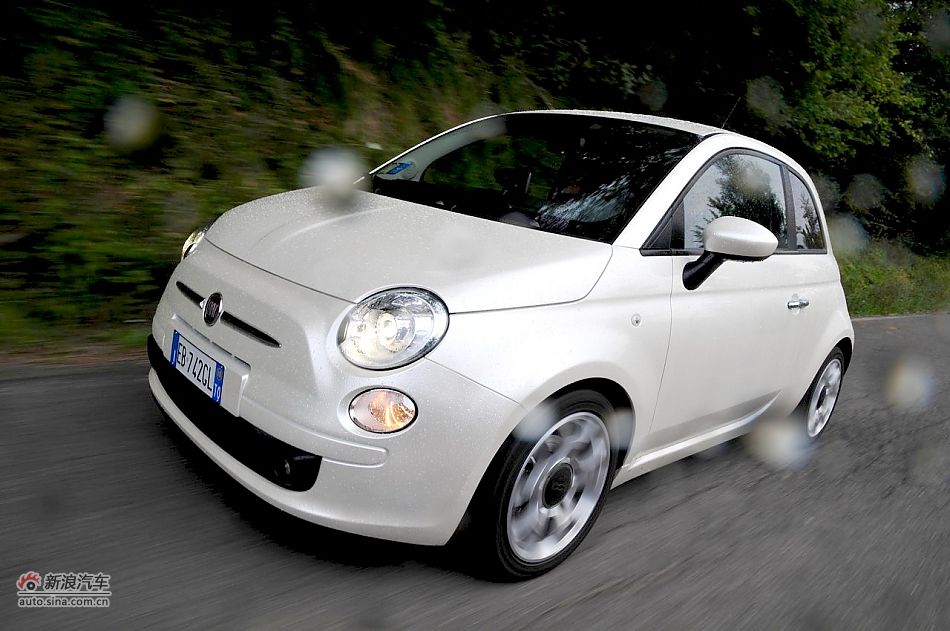 菲亚特500试车动态