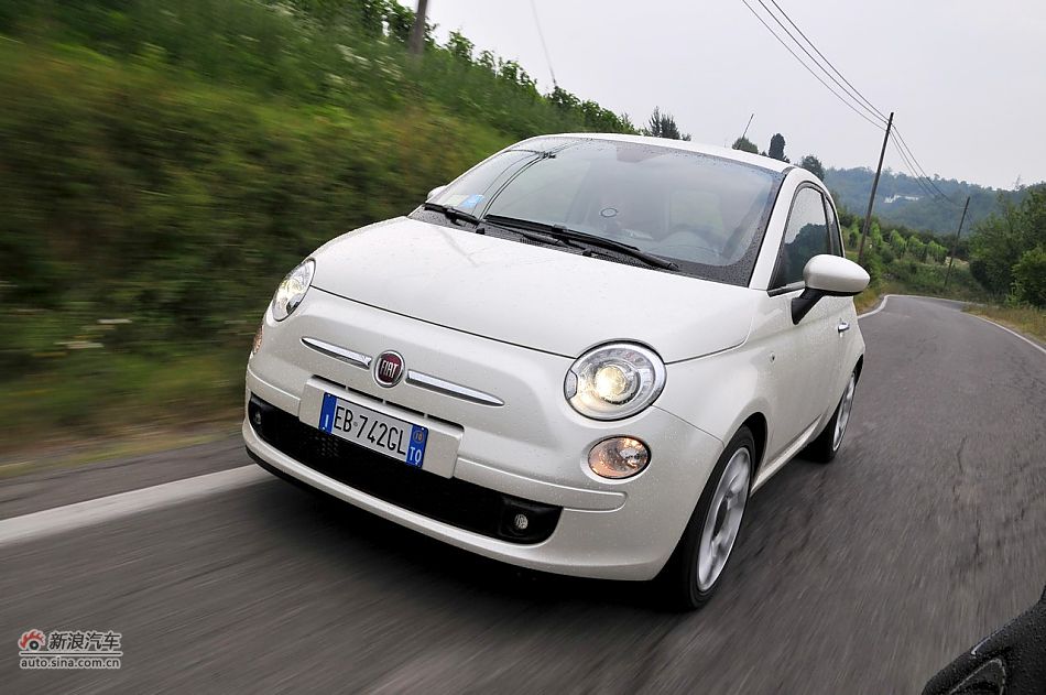 菲亚特500试车动态