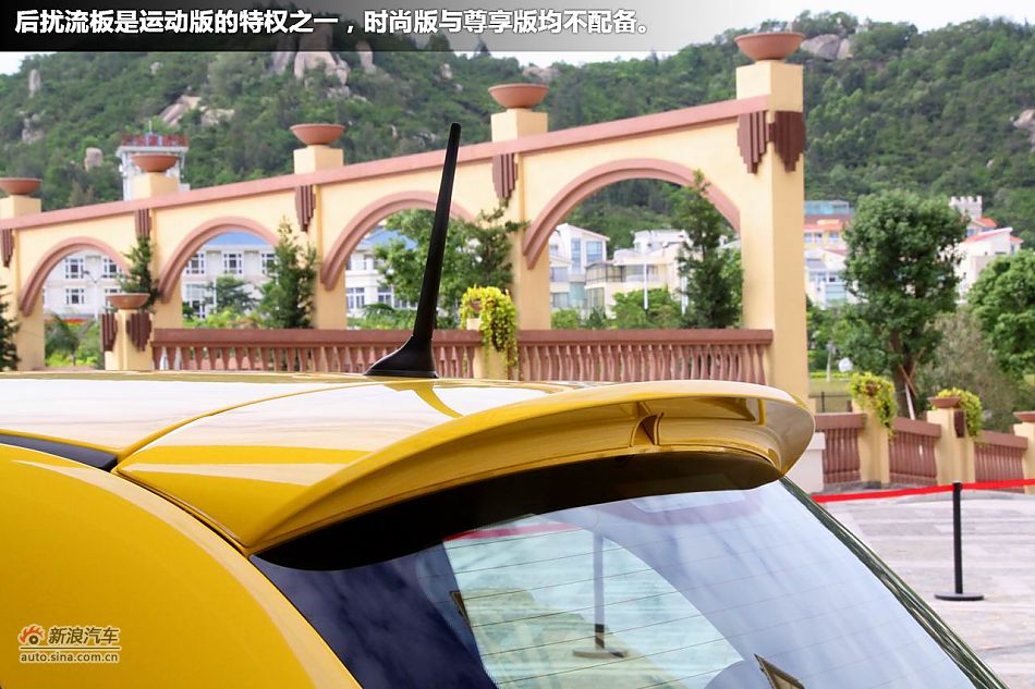 新浪体验试驾菲亚特500