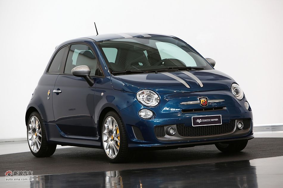 阿巴特 TRIBUTO FERRARI 695