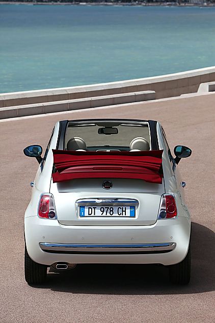 菲亚特500C敞篷车外观图