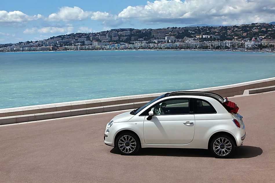 菲亚特500C敞篷车外观图