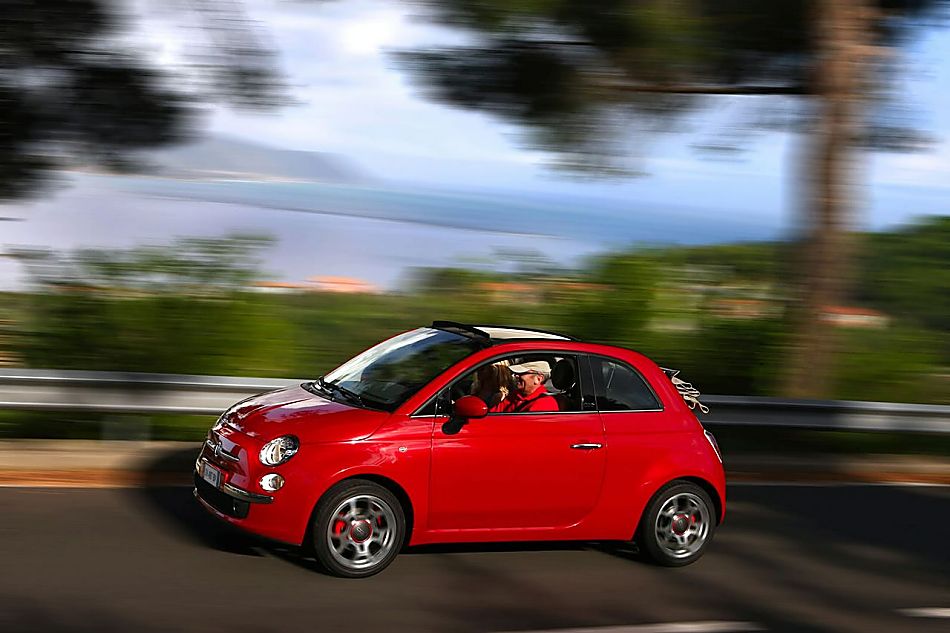 菲亚特500C敞篷车外观图