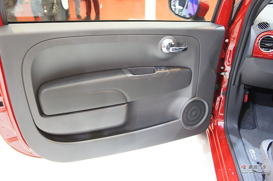 菲亚特500普通版