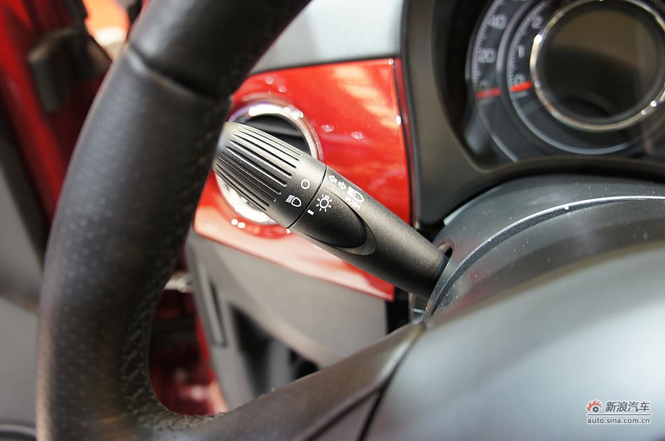 菲亚特500普通版