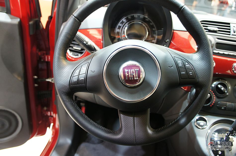 菲亚特500普通版