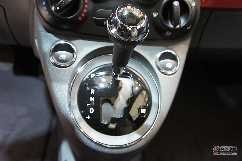 菲亚特500普通版