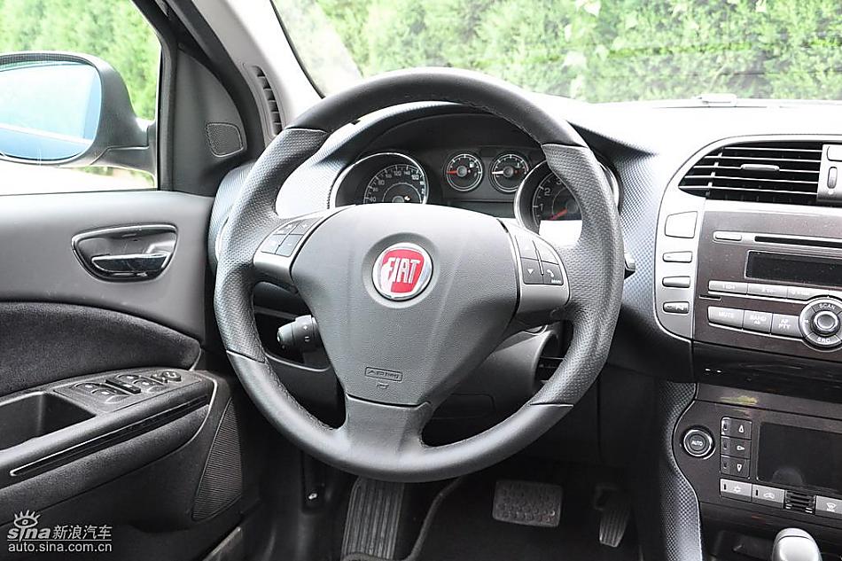 菲亚特Bravo博悦AMT试车实拍图 内饰
