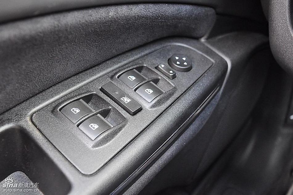 菲亚特Bravo博悦AMT试车实拍图 内饰