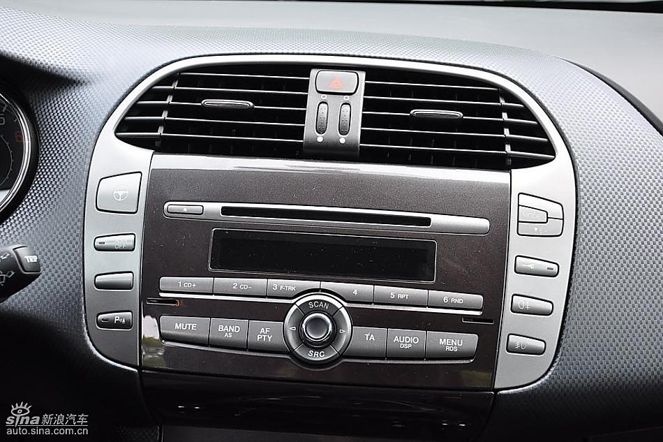 菲亚特Bravo博悦AMT试车实拍图 内饰