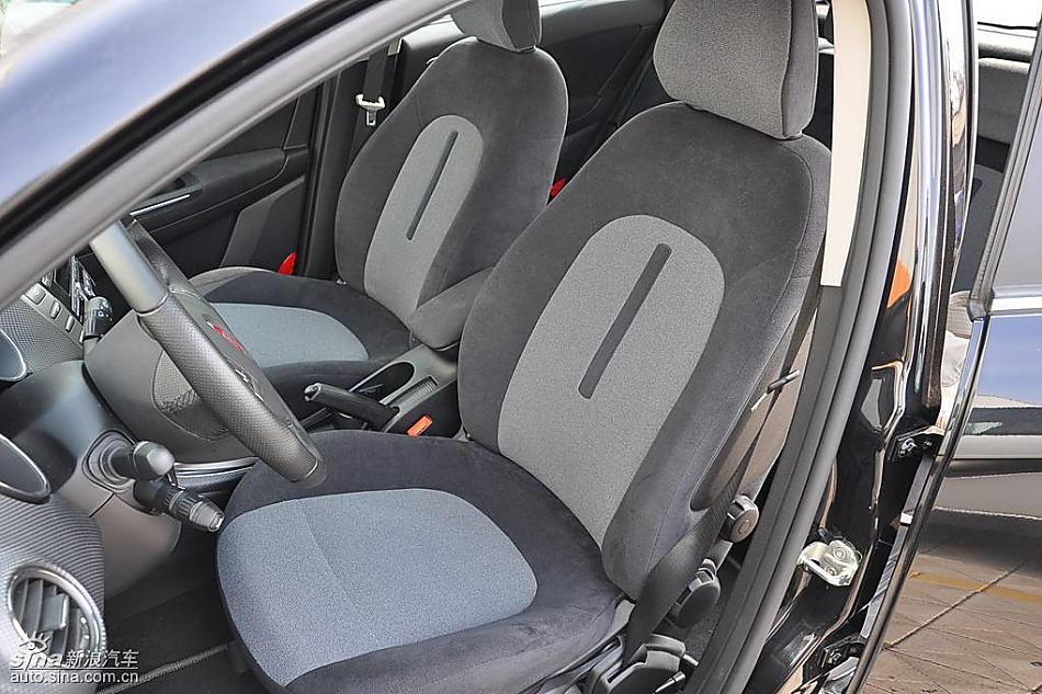菲亚特Bravo博悦AMT试车实拍图 内饰