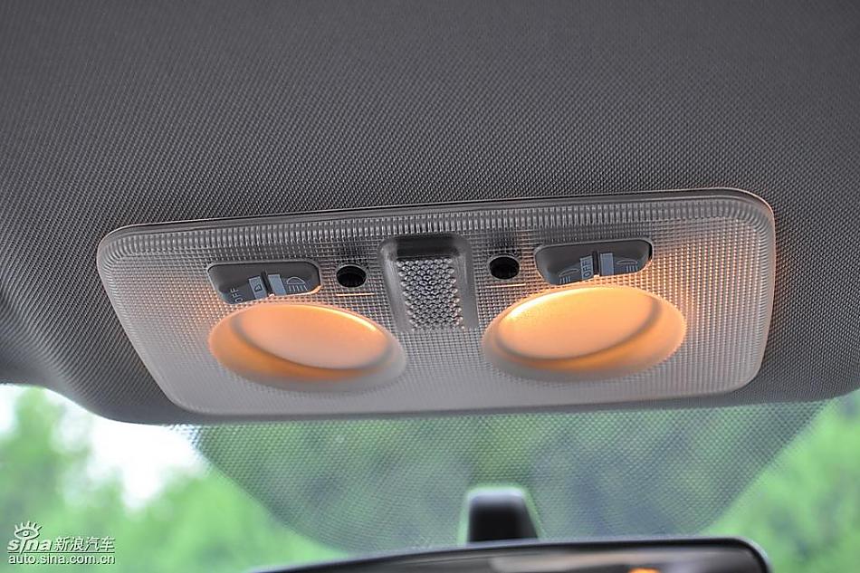 菲亚特Bravo博悦AMT试车实拍图 内饰