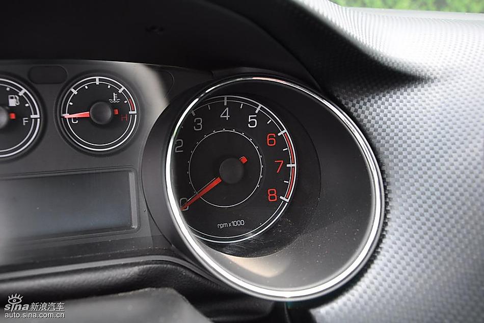 菲亚特Bravo博悦AMT试车实拍图 内饰