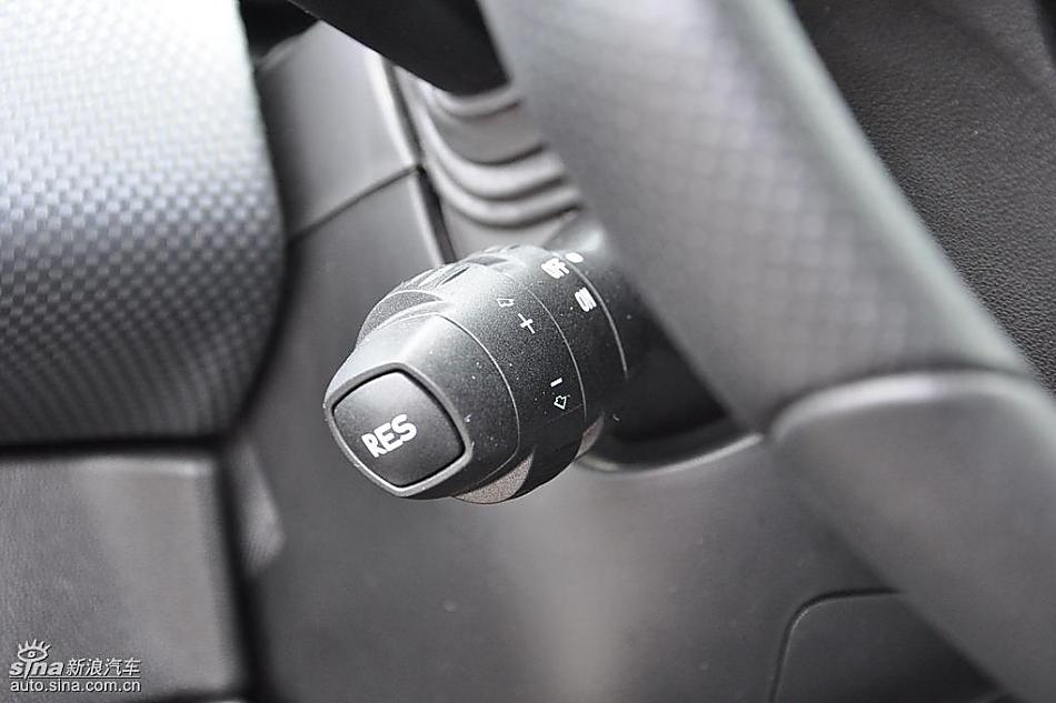 菲亚特Bravo博悦AMT试车实拍图 内饰