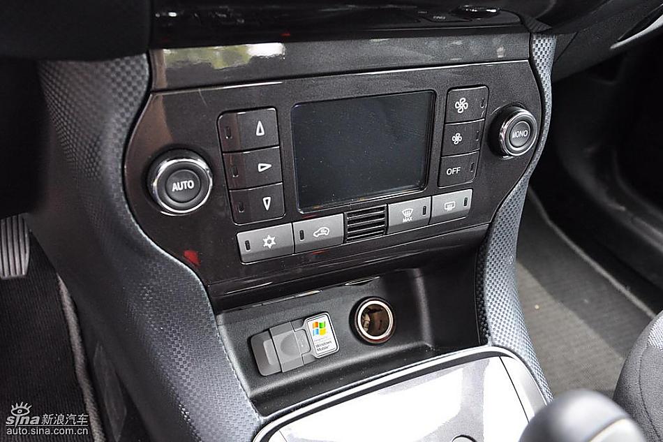 菲亚特Bravo博悦AMT试车实拍图 内饰