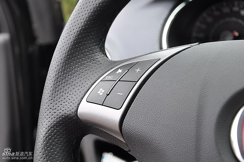 菲亚特Bravo博悦AMT试车实拍图 内饰