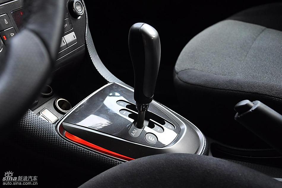 菲亚特Bravo博悦AMT试车实拍图 内饰