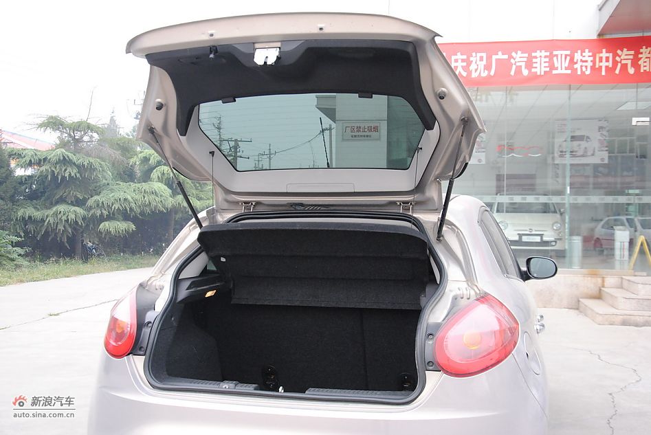 2011款博悦1.4T120马力自动至尊型