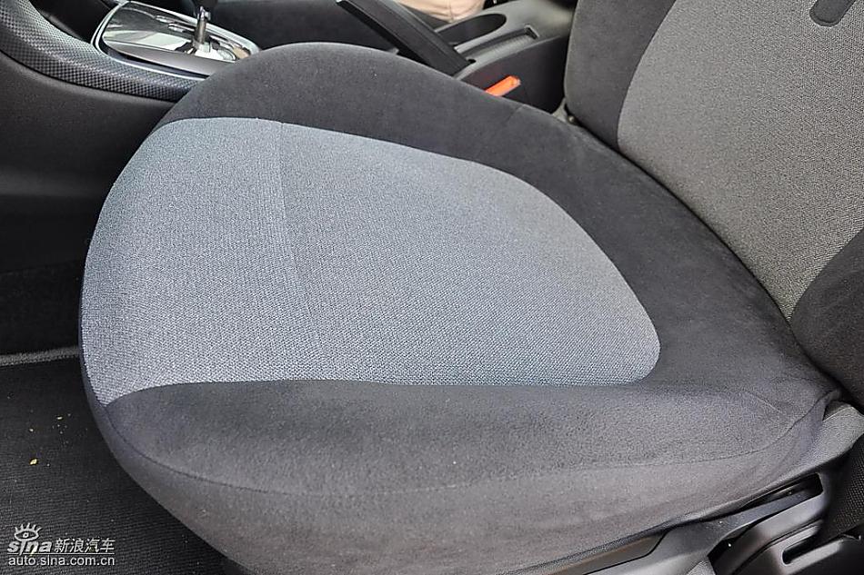 菲亚特Bravo博悦AMT试车实拍图 内饰