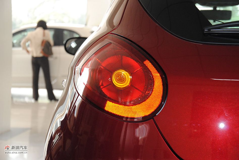 2011款博悦1.4T120马力自动时尚型