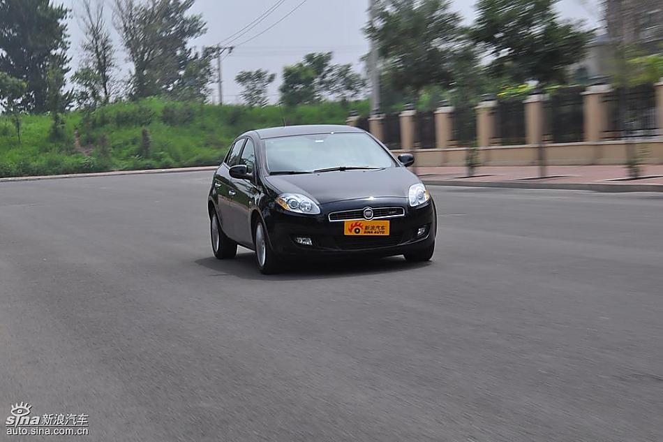 菲亚特Bravo博悦AMT试车实拍图 动态