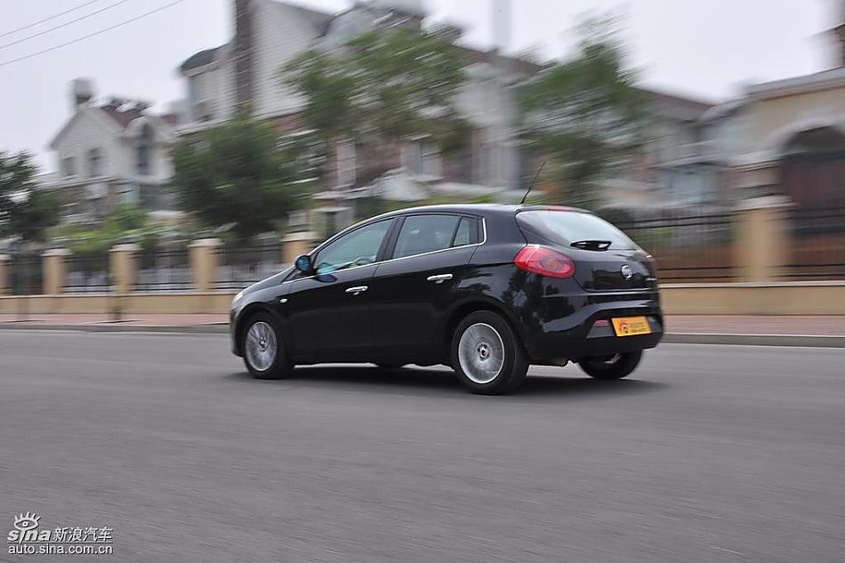菲亚特Bravo博悦AMT试车实拍图 动态
