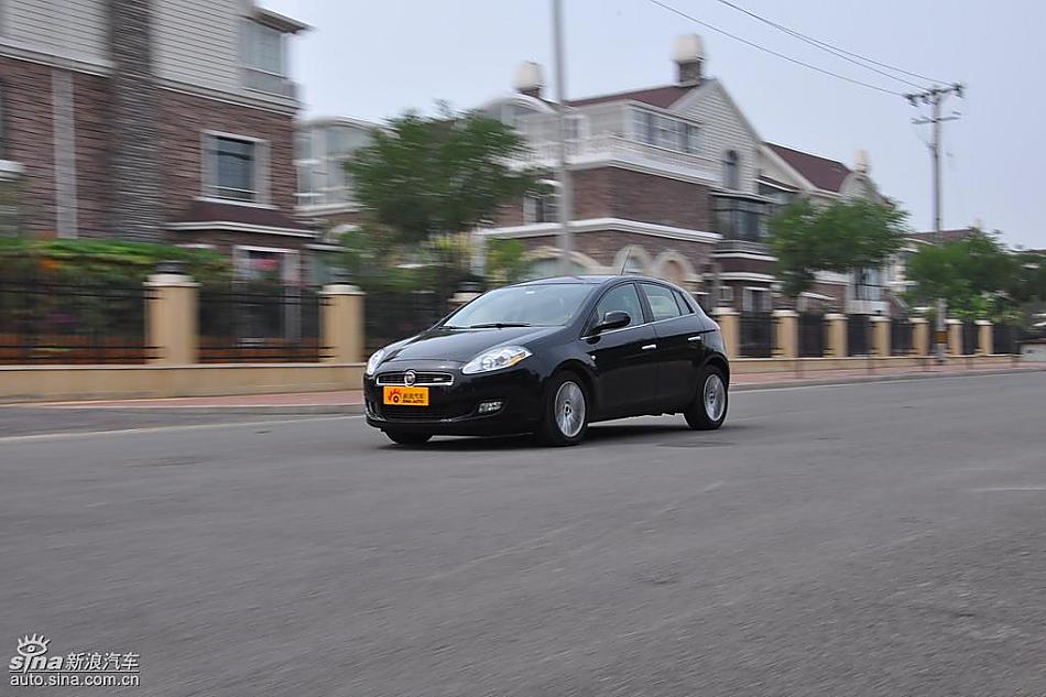 菲亚特Bravo博悦AMT试车实拍图 动态