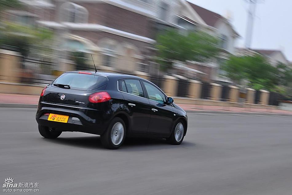 菲亚特Bravo博悦AMT试车实拍图 动态