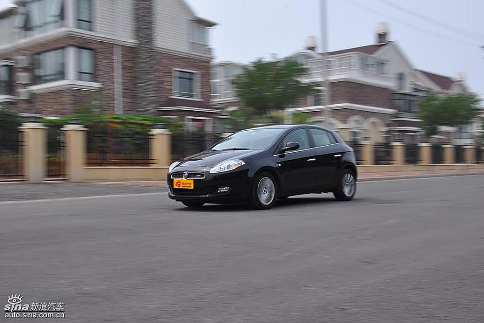 菲亚特Bravo博悦AMT试车实拍图 动态