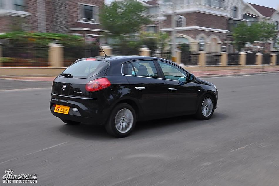 菲亚特Bravo博悦AMT试车实拍图 动态