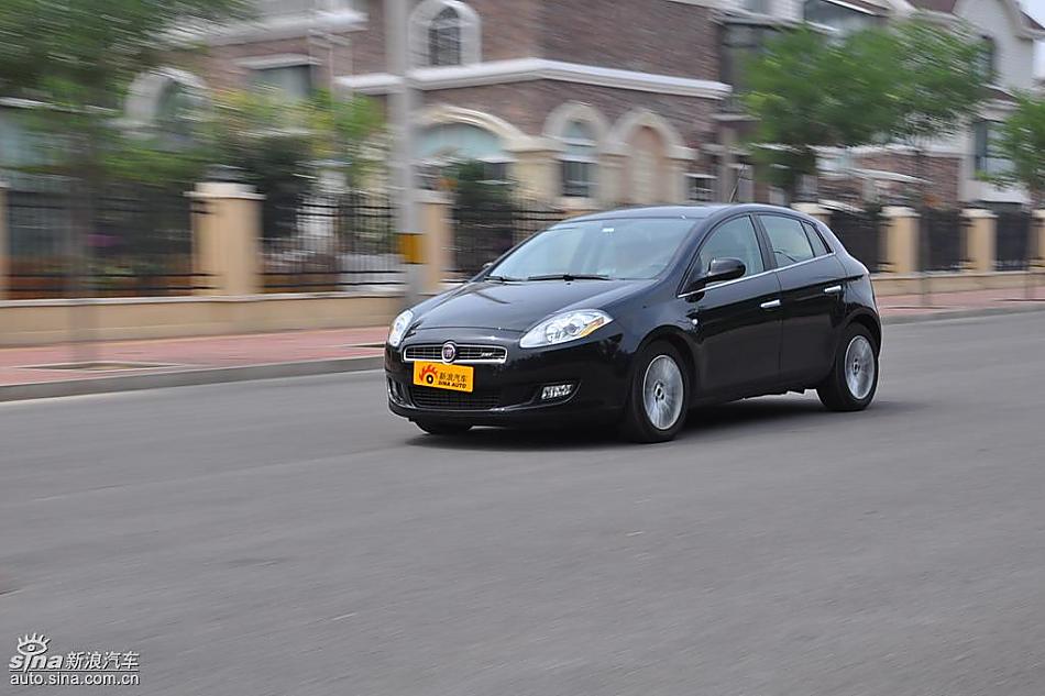 菲亚特Bravo博悦AMT试车实拍图 动态