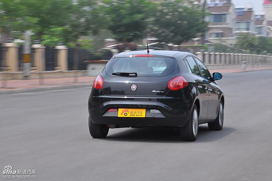 菲亚特Bravo博悦AMT试车实拍图 动态