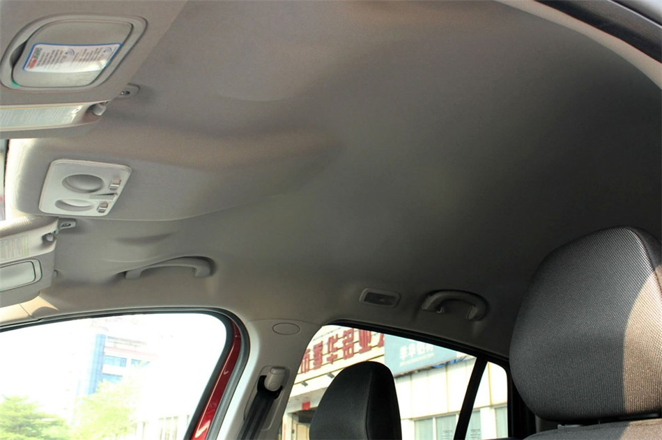 博悦 2011款 1.4T AT 舒适版 空间