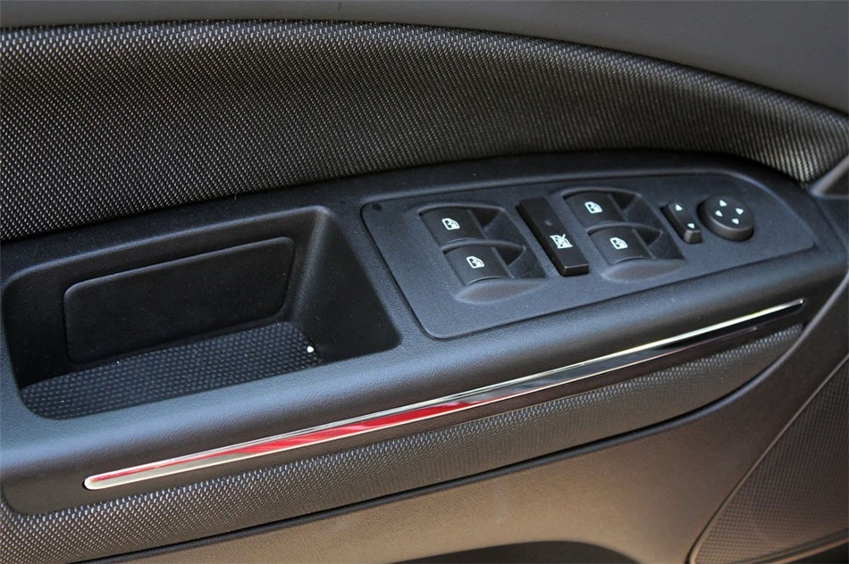 博悦 2011款 1.4T AT 舒适版 空间