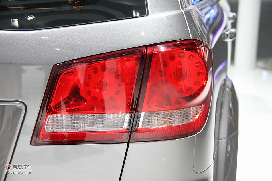 菲亚特FREEMONT菲跃