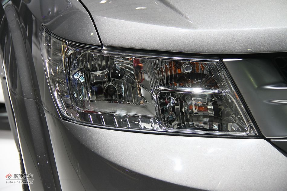 菲亚特FREEMONT菲跃