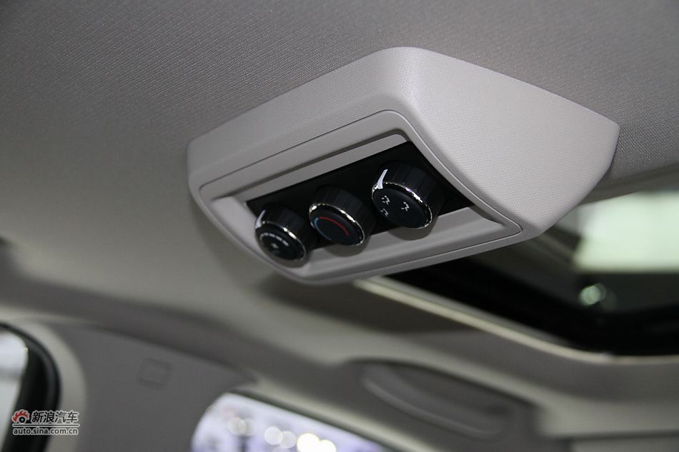 菲亚特FREEMONT菲跃