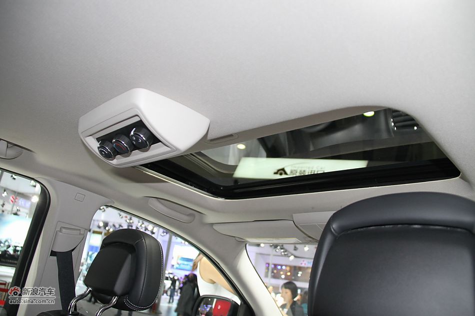 菲亚特FREEMONT菲跃