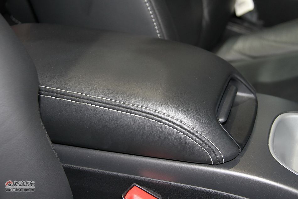 菲亚特FREEMONT菲跃