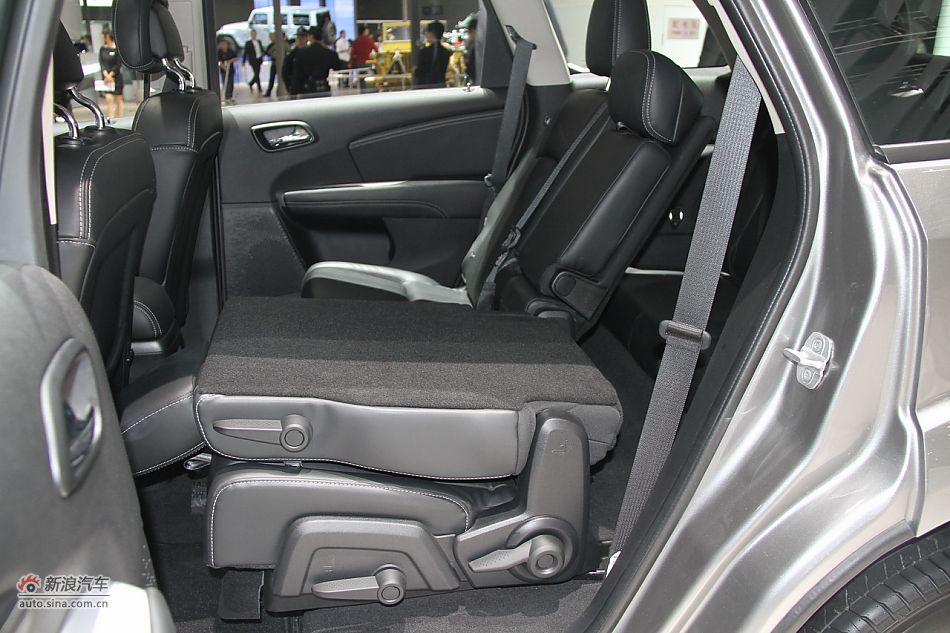 菲亚特FREEMONT菲跃