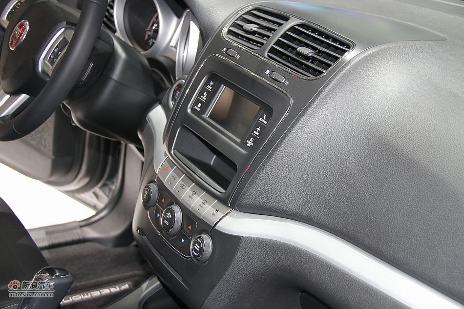 菲亚特FREEMONT菲跃